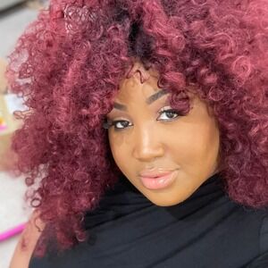 Meet your Posher, Taira